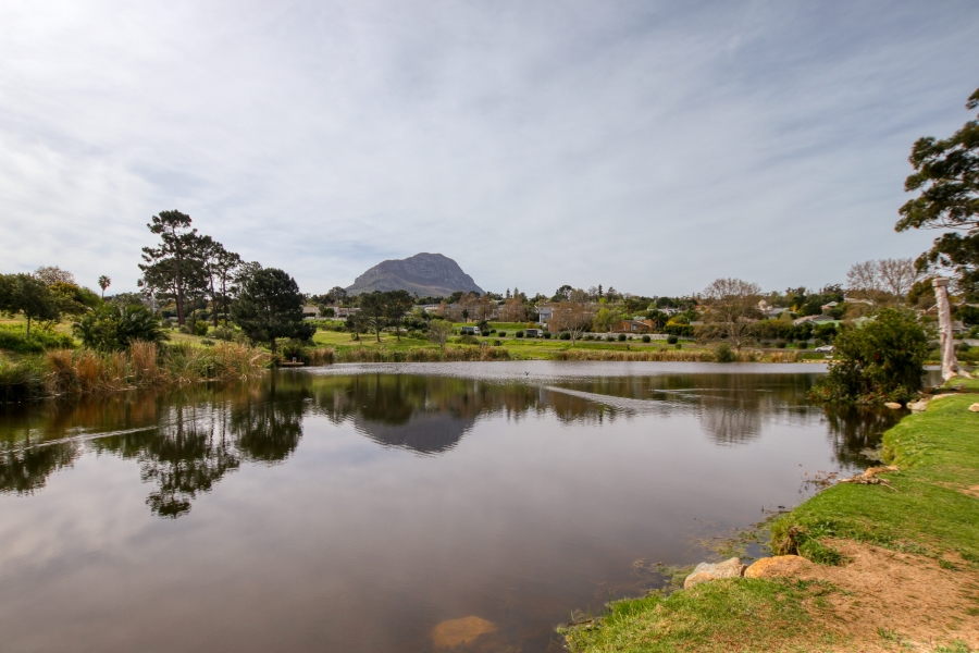 4 Bedroom Property for Sale in Heldervue Western Cape